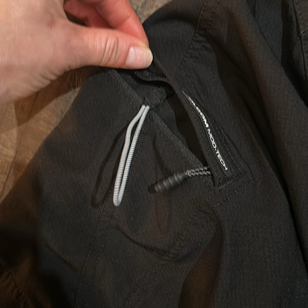 Volcom Mod Tech Black & Red Hawaii Islands Swim T… - image 4